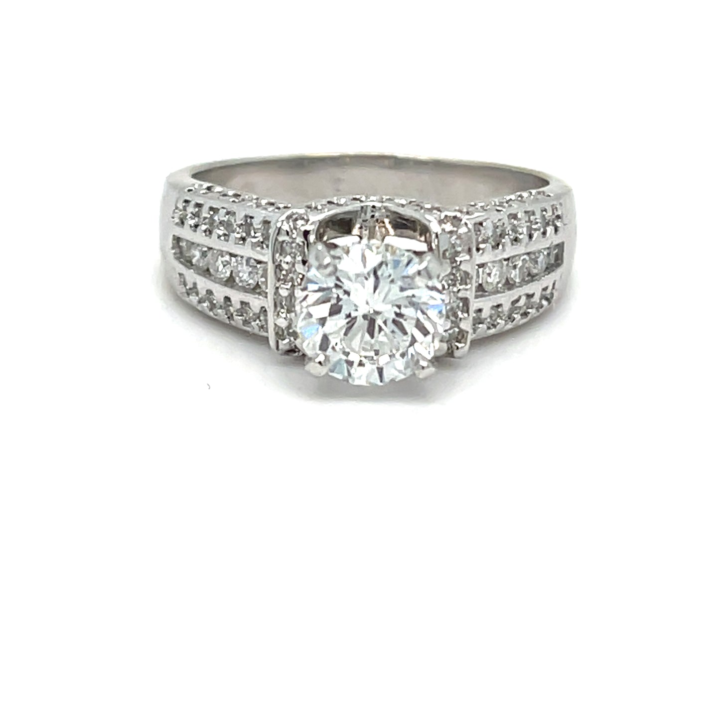 18k white gold diamond ring