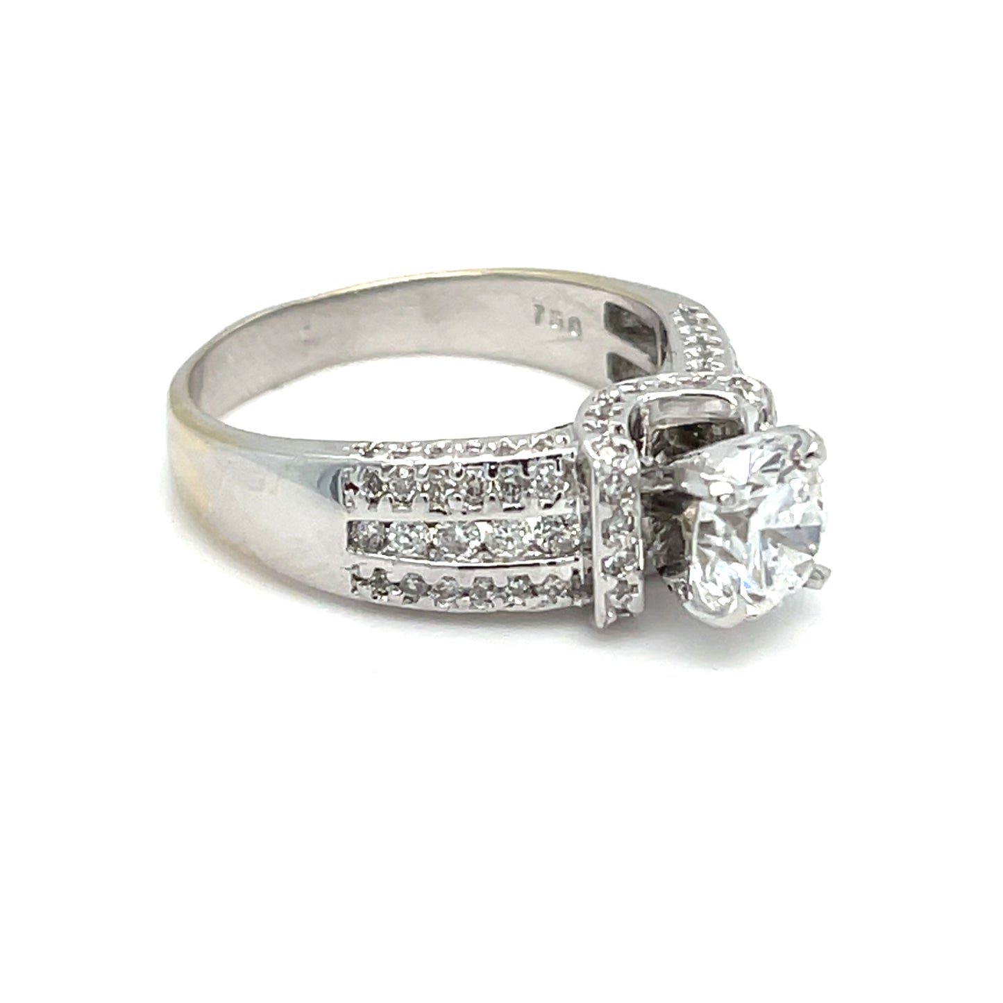 18k white gold diamond ring