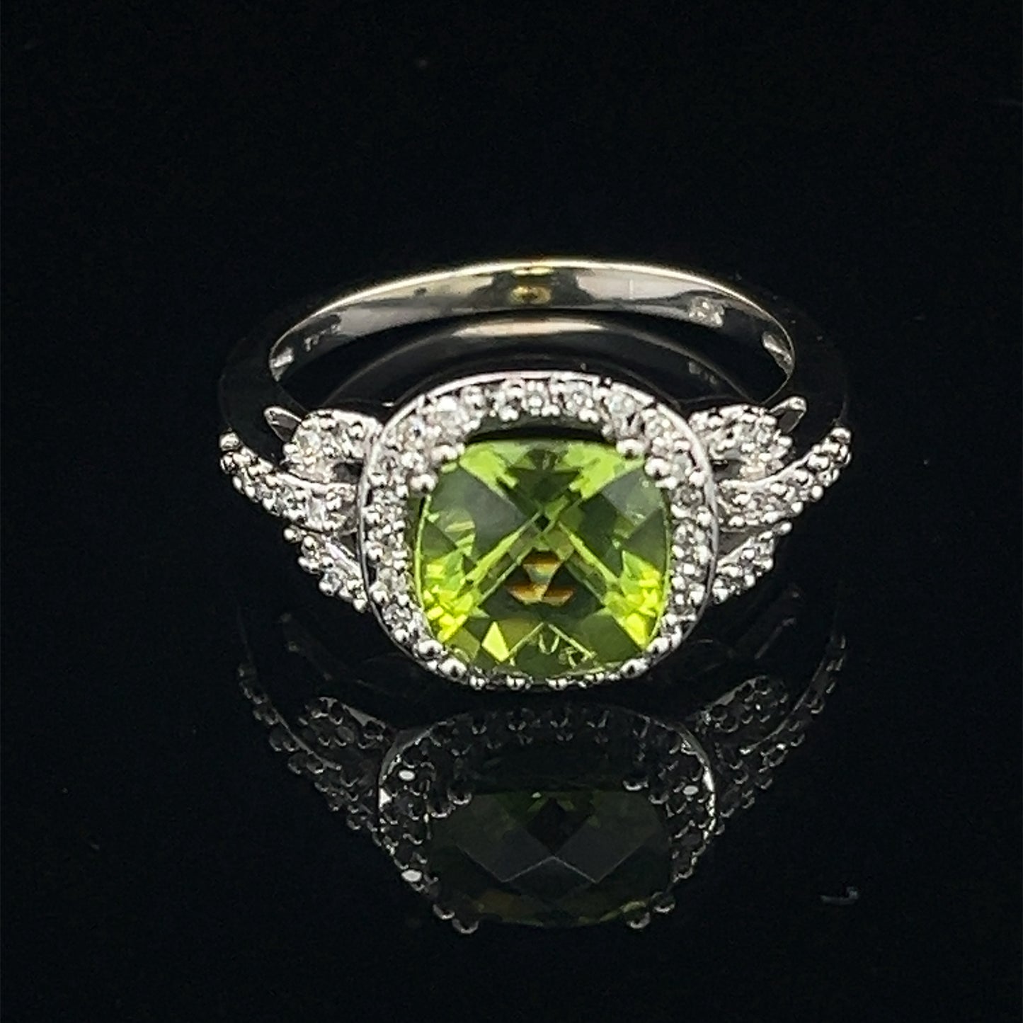 10K White Gold Natural Peridot and Diamond Halo Style Cocktail Ring Size 7.5