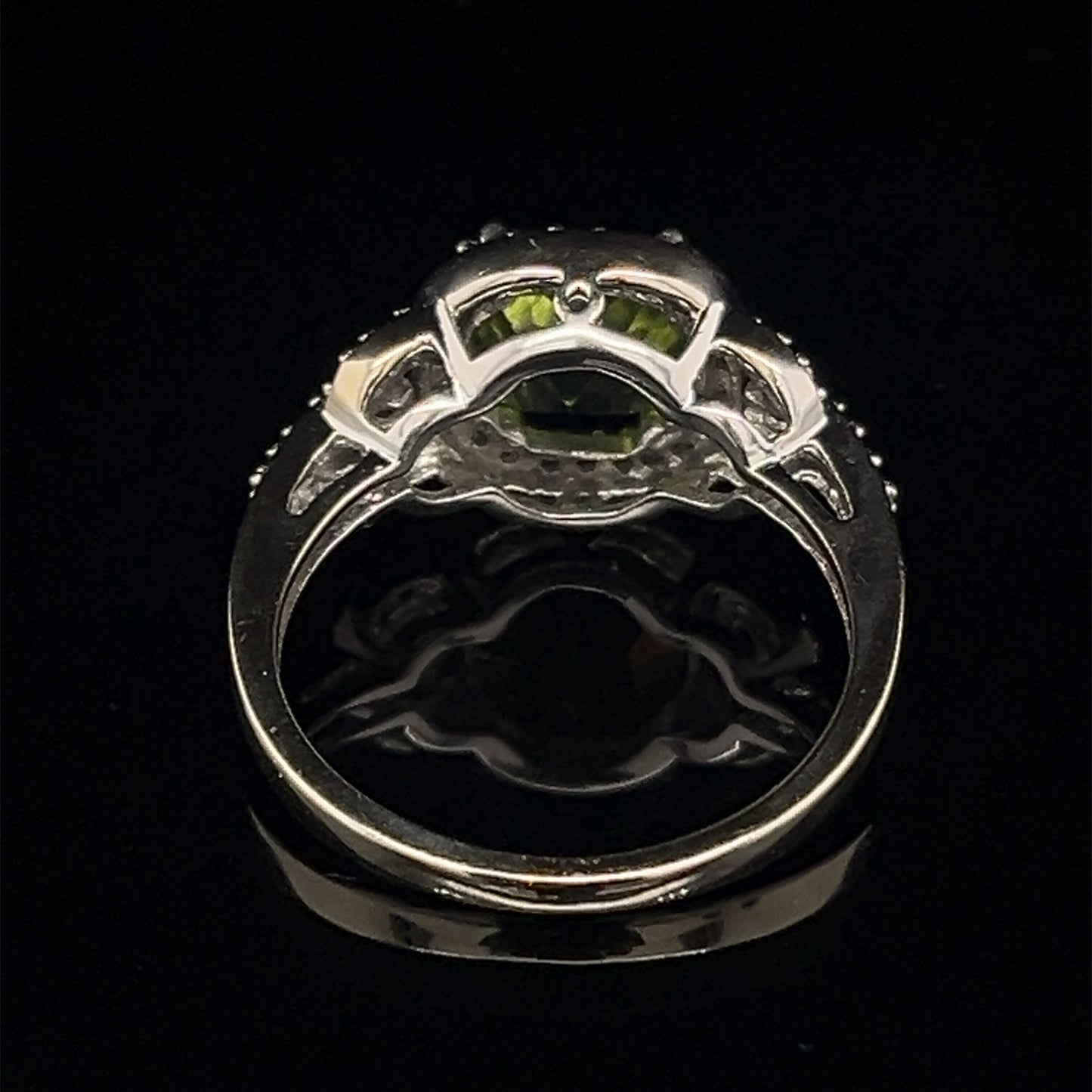 10K White Gold Natural Peridot and Diamond Halo Style Cocktail Ring Size 7.5